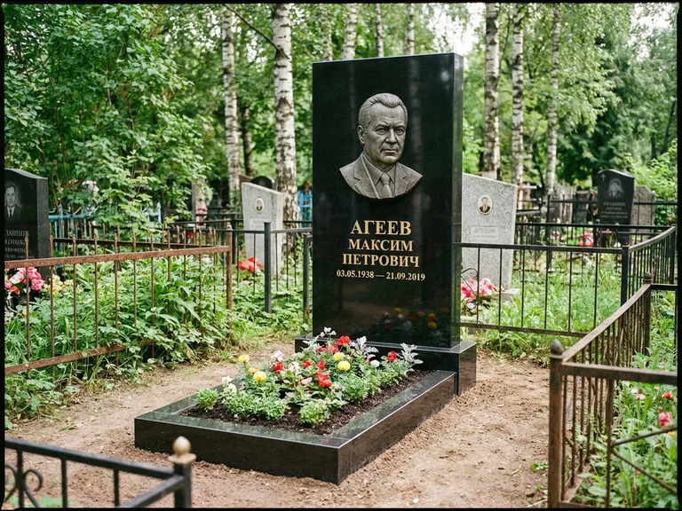 Памятник с барельефом — выполненная работа 1 в Альметьевске