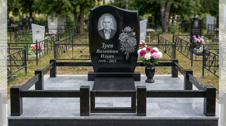 Памятник с гравировкой пионов — выполненная работа «Зуев» в Альметьевске