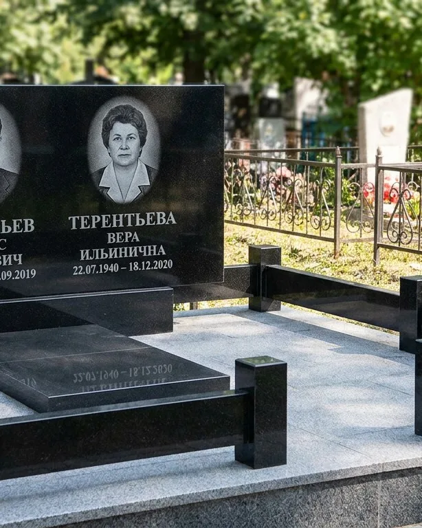 Премиум памятник под ключ с золочёной гравировкой в Альметьевске