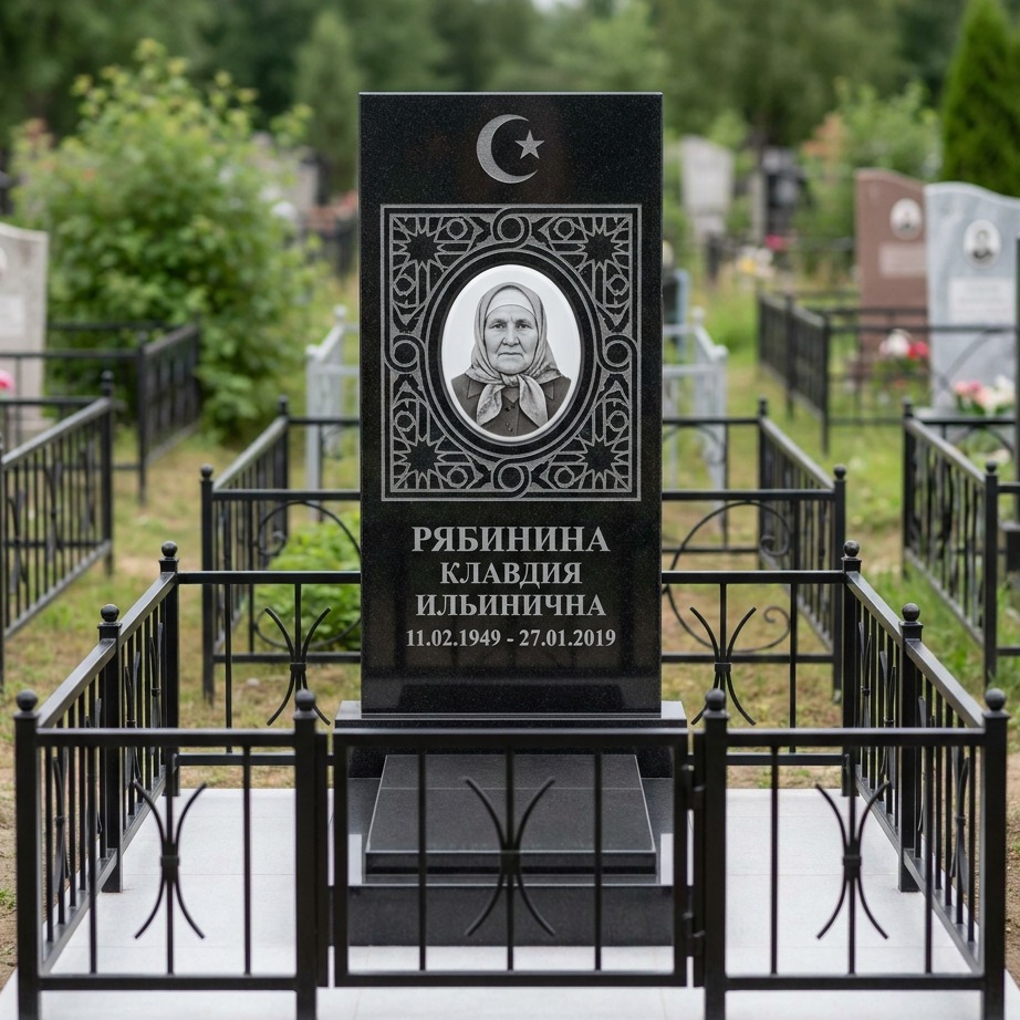 Пример дизайна: Строгий мусульманский памятник из чёрного гранита — фото и цена