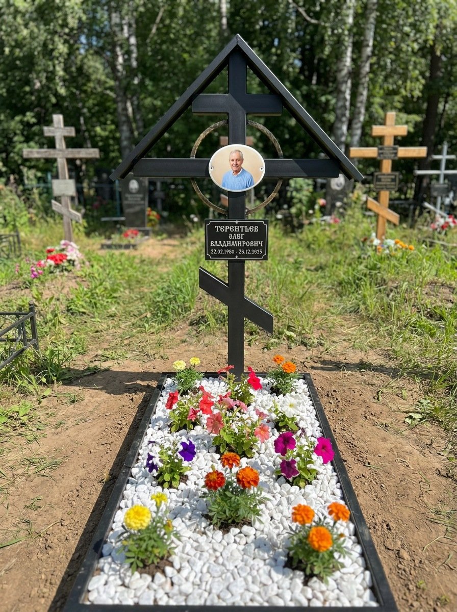 Портрет на памятнике в Альметьевске — Крупный овал на кресте, портрет по грудь